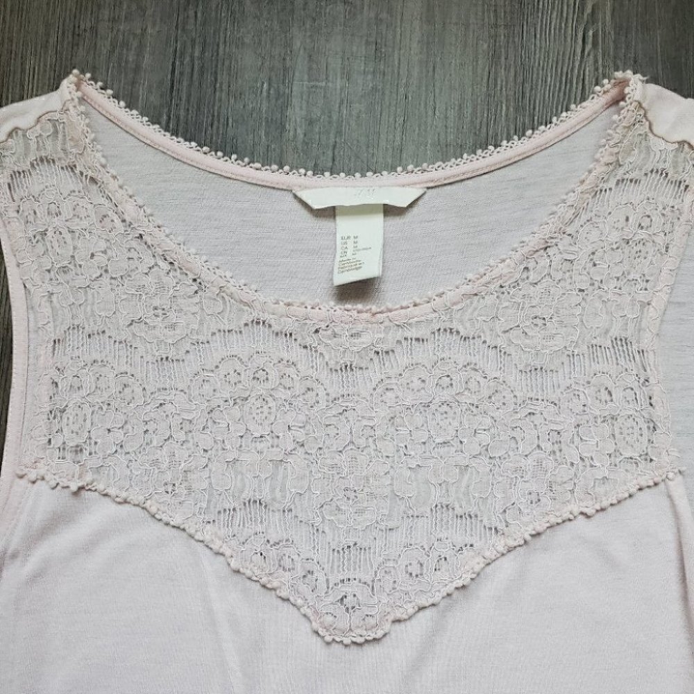 H&M Blouse - Picture 3 of 4